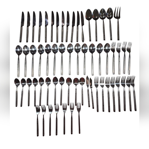 Cambridge Tripoli II - Sand Stainless 62 Piece Flatware Set